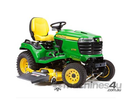 JOHN DEERE X758