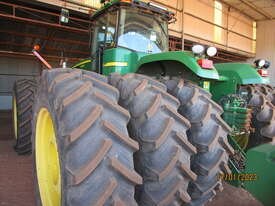 2011 John Deere 9530 4wd Tractors - picture0' - Click to enlarge