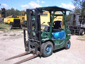 Forklift Mitsubishi FD25 diesel - picture0' - Click to enlarge