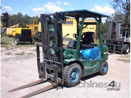 Forklift Mitsubishi FD25 diesel