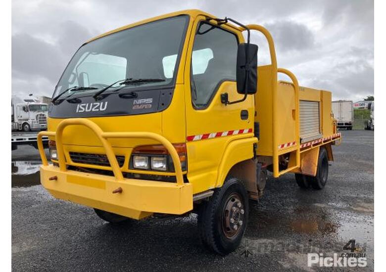 Buy Used Isuzu NPS300 Service Trucks in , Listed on Machines4u