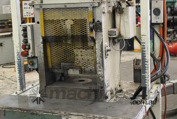 Peddinghaus 150 ton hydraulic press
