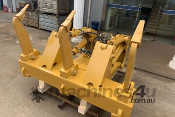   Caterpillar D6K Quad Barrel Mutli Shank Ripper