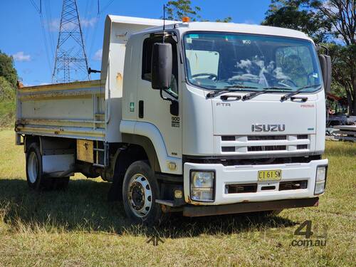 ISUZU FTR Premium Tipper