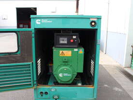 USED DIESEL GENERATOR 68 KVA Cummins YEAR 2006 TESTED - picture2' - Click to enlarge