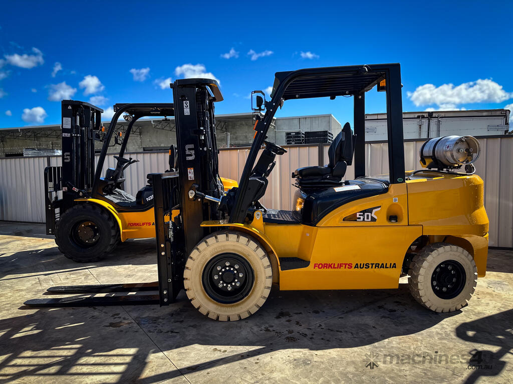 New 2023 un UN Forklift 5T LPG Forklifts Australia the Industry