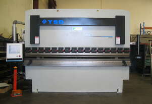 SHAW - YSD 3200 x 135 ton Hydraulic 6 Axis Programmable Controller Pressbrake