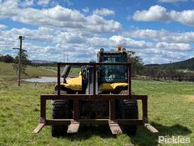 2007 New Holland LM445A TC PT MR Telehandler - picture0' - Click to enlarge