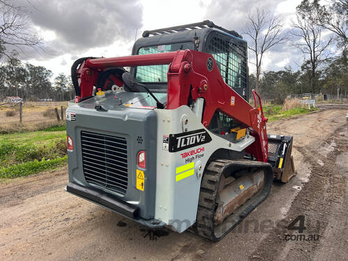 Takeuchi TL10 Skid Steer Loader