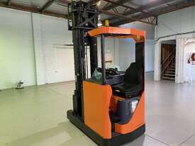 BT RRE160 7000mm WAREHOUSE REACH TRUCK  - picture2' - Click to enlarge