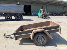 2002 Unbranded Single Axle Box Trailer - picture2' - Click to enlarge