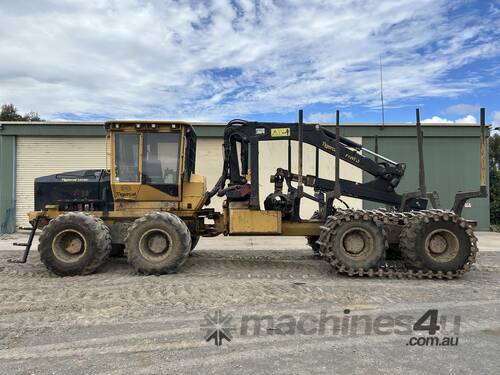 Tigercat 1075 8 Wheel Forwarder