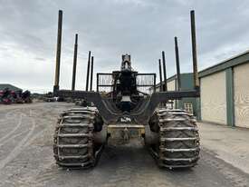 Tigercat 1075 8 Wheel Forwarder - picture1' - Click to enlarge