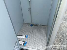 Unused TS2 Portable Toilet, Shower & Sink - picture2' - Click to enlarge