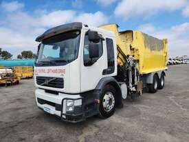 2013 Volvo FE Garbage Compactor (Dual control) - picture1' - Click to enlarge