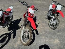 Honda CRF 250F Motorbike - picture0' - Click to enlarge