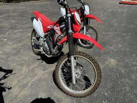 Honda CRF 250F Motorbike - picture2' - Click to enlarge