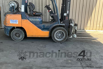 Toyota 3.5 Tonne Forklift With Rotator
