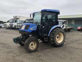 New Holland Boomer 3050 - picture0' - Click to enlarge