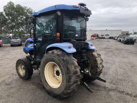 New Holland Boomer 3050 - picture2' - Click to enlarge