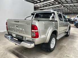 2012 Toyota Hilux SR5 4x4 Dual Cab Utility (Diesel) (Manual) - picture0' - Click to enlarge