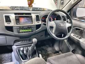 2012 Toyota Hilux SR5 4x4 Dual Cab Utility (Diesel) (Manual) - picture1' - Click to enlarge