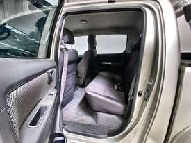 2012 Toyota Hilux SR5 4x4 Dual Cab Utility (Diesel) (Manual) - picture2' - Click to enlarge