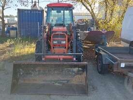 Kubota M6800 - picture0' - Click to enlarge