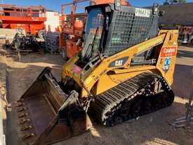 2011 Caterpillar 247B Skid Steer Loader - picture0' - Click to enlarge