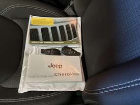 2015 Jeep Cherokee Blackhawk Petrol - picture0' - Click to enlarge