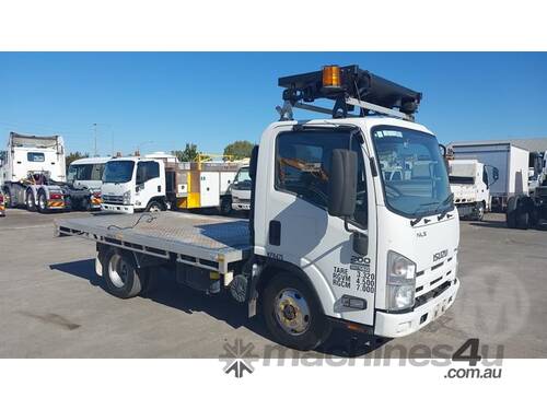 Isuzu NLS200