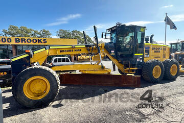 2011 KOMATSU Grader | Model: GD655-5 14' 2011 KOMATSU Grader | Model: GD655-5 14'