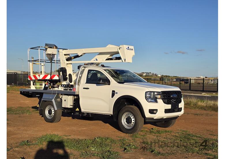 Waimea GSR E140P on Ford Ranger 4x2 Ute Mounted Lift - Exceptionally Strong & Stable!