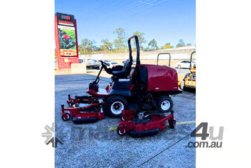 Toro Groundsmaster 4000-D - 4 Wheel Drive: Unmatched Power for Every Mowing Challenge!