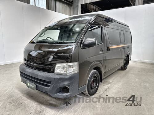 2011 Toyota Hiace Petrol