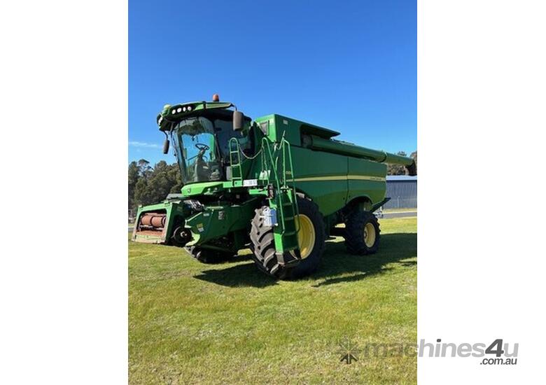 2012 John Deere S660 Combines