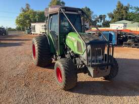 2019 Fendt 211P Vario 4x4 Tractor - picture0' - Click to enlarge