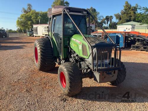 2019 Fendt 211P Vario 4x4 Tractor