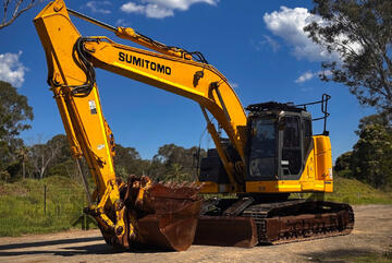 Sumitomo SH235 Tracked-Excav Excavator