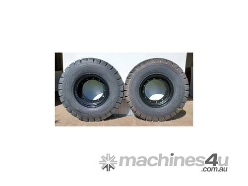 Two New Advance OB 502 Heavy Duty Earthmoving Tyres On Rims 12.00-20