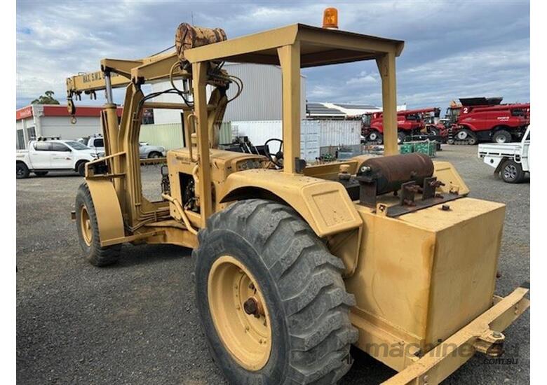 caption Warman 8T Tractor Crane
