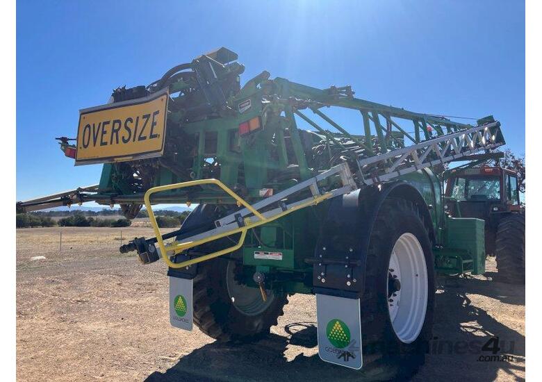 caption 2009 Goldacres 6536 Tow behind Sprayer