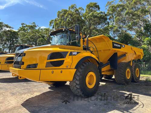 2012 VOLVO A40F DUMP TRUCK WITH TAILGATE