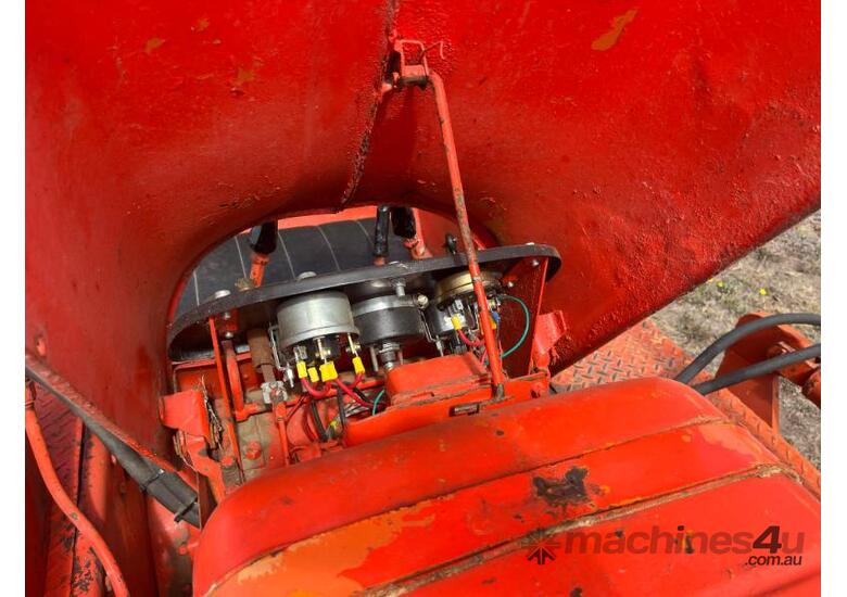 caption Fiat 411C Dozer