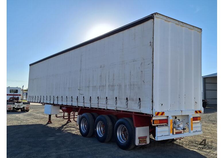 2000 Maxitrans ST3 Tri Axle Curtainside B Trailer