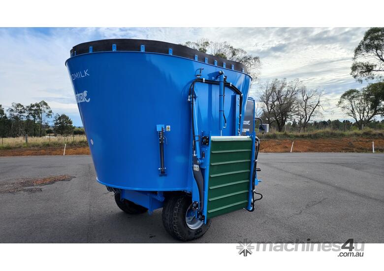 EM FX-1000 Feed Mixer