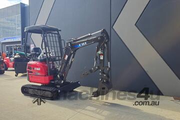 UHI Kubota Engine UME18S Mini Excavator with 8 Attachments and Swing Boom