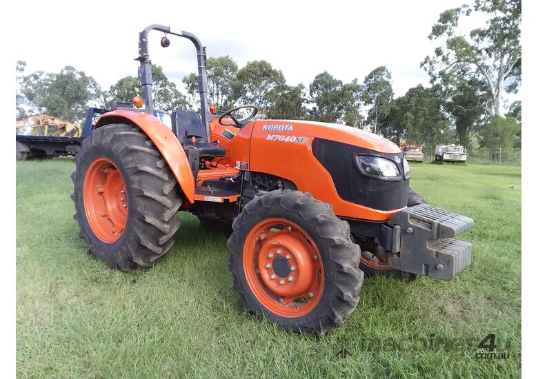4x4 ROPS tractor