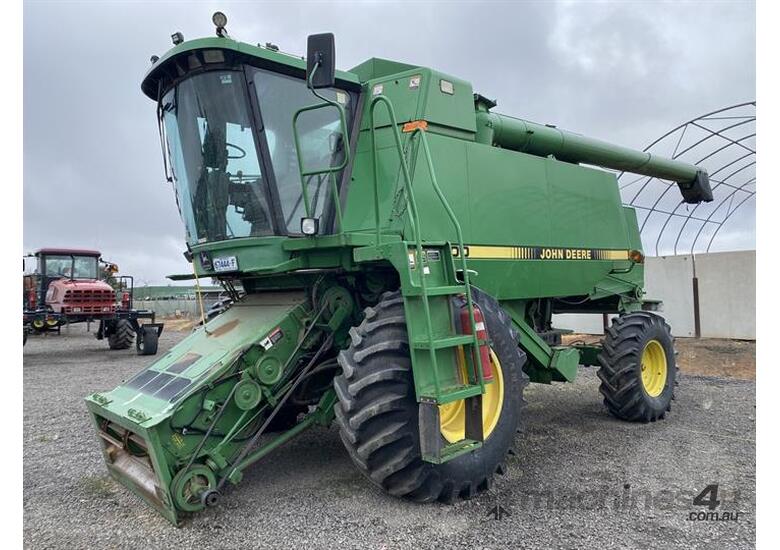 caption John Deere 9500 & 925R