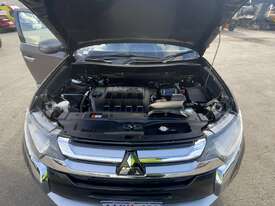 2015 Mitsubishi Outlander Exceed Diesel - picture1' - Click to enlarge